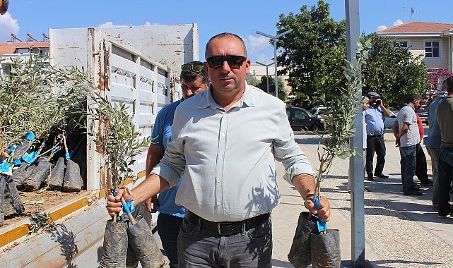 Gazipaşa&rsquo;da 83 kişiye 1660 adet fidan desteğinde bulunuldu