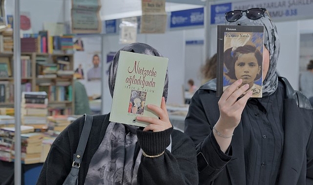 Ge&ccedil;mişin izleri Kitap Fuarı'nda hayat buldu