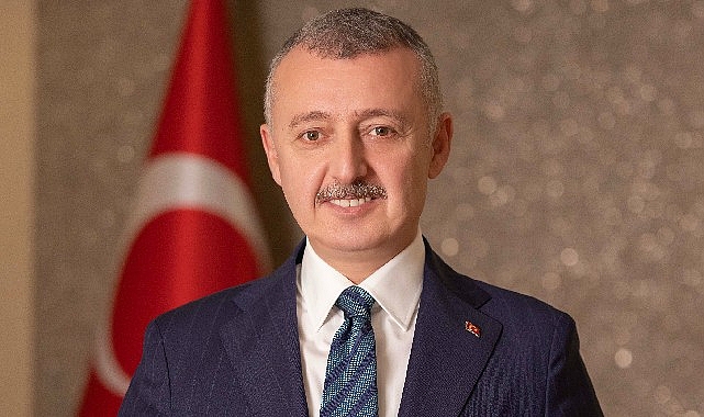 "Geleceğimiz &ouml;ğretmenlerimizin y&uuml;reğinde saklıdır"