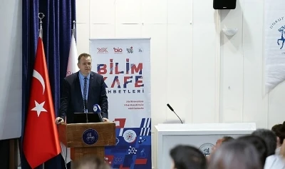 Geleceğin Meslekleri DE&Uuml;'de Konuşuldu: Alternatif Enerjide Eğitim ve İstihdam Odağı