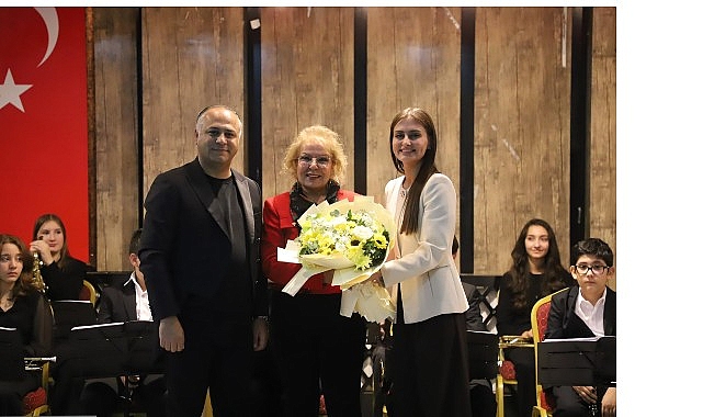 Geleceğin m&uuml;zisyenlerinden Korkuteli&rsquo;nde anlamlı konser