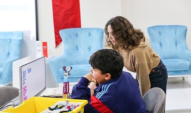 Geleceğin yazılımcıları Buca&rsquo;da yetişiyor