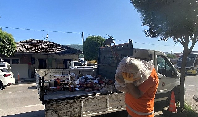 Gemlik&rsquo;te Sağlıksız Gıda Deposuna Zabıta Baskını