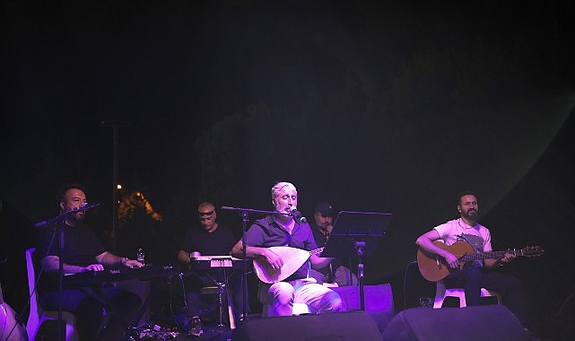Gemlik&rsquo;te Yaz Akşamları Keyifle Ge&ccedil;iyor