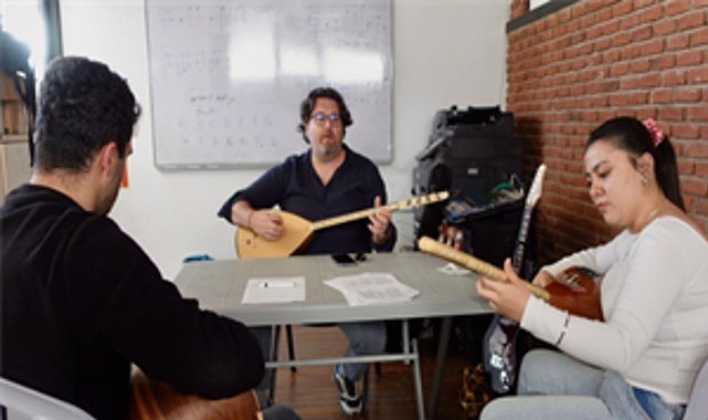 Gen&ccedil; İzmir'in &uuml;cretsiz m&uuml;zik kursları i&ccedil;in başvurular s&uuml;r&uuml;yor
