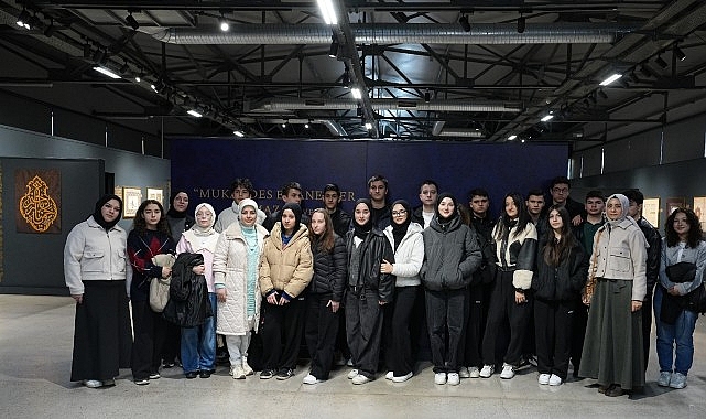 Gen&ccedil;ler, &ldquo;Mukaddes Emanetlere&rdquo; sahip &ccedil;ıkıyor