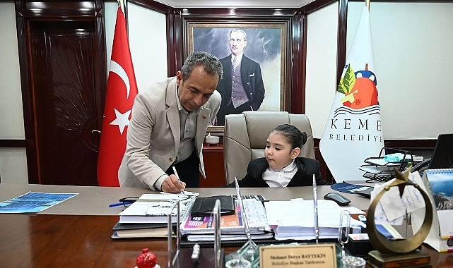 Gen&ccedil;ler ve &ccedil;ocuklar mecliste buluştu