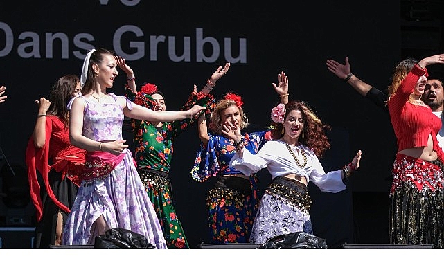 Gen&ccedil;lik coşkusu Milli İrade Meydanı&rsquo;nda zirve yaptı