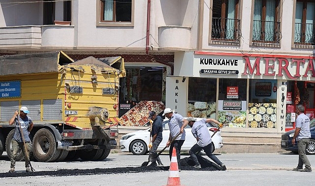 Geyve Belediyesi 2025&rsquo;te İlmek İlmek Parke İşledi