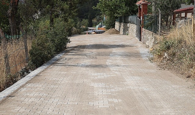 Geyve&rsquo;de Parke Taşı &Ccedil;alışmaları T&uuml;m Hızıyla Devam Ediyor