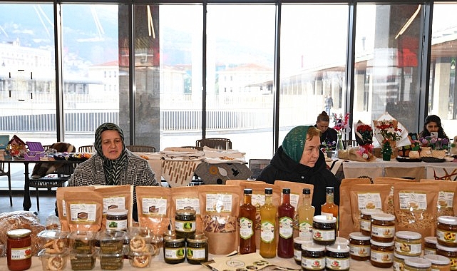 Girişimci Kadınların El Emeği Osmangazi Meydanı&rsquo;nda Buluştu
