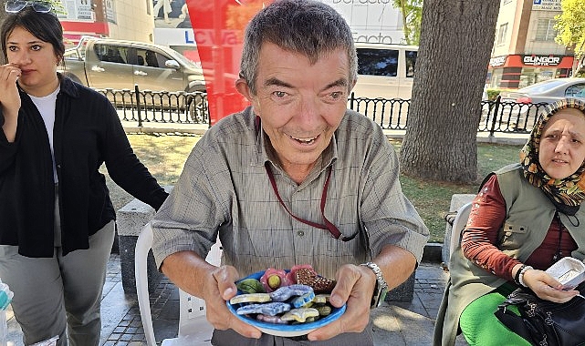 G&ouml;lc&uuml;k Anıtpark&rsquo;ta Engelleri Aşan Sergi