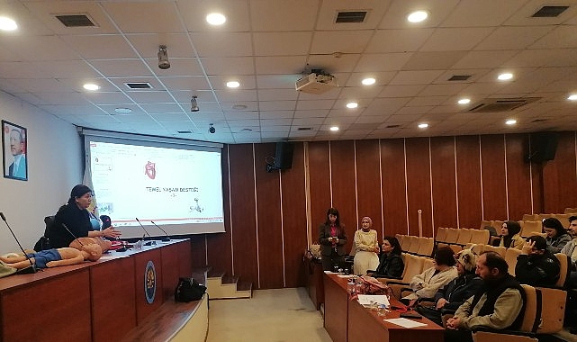 G&ouml;lc&uuml;k Belediyesi personeline ilk yardım eğitimi