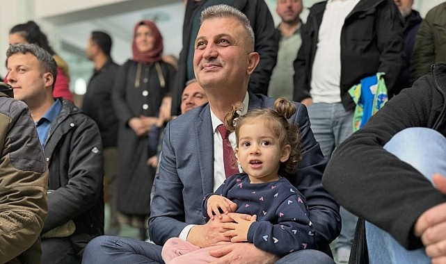 G&ouml;lc&uuml;kl&uuml; &Ccedil;ocuklar Ramazan Coşkusunu Camilerde Yaşıyor