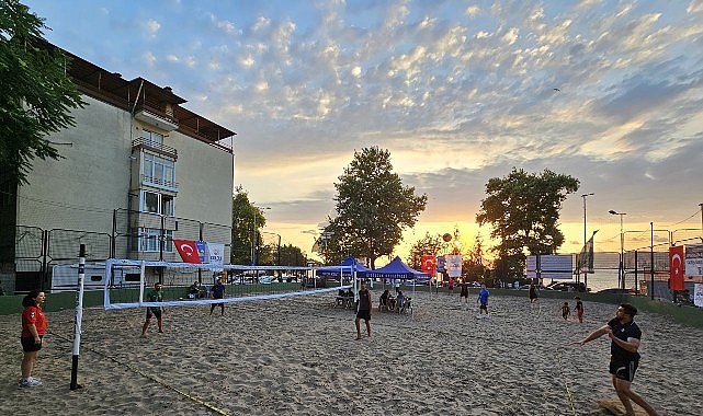 G&ouml;lc&uuml;k&rsquo;te Her Yıl Şenliğe D&ouml;n&uuml;şen Turnuva Başladı