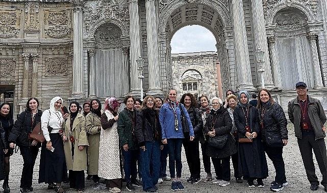 G&uuml;z Gezileri&rsquo;nin kasım ayı ziyaretleri Dolmabah&ccedil;e Sarayı ile başladı