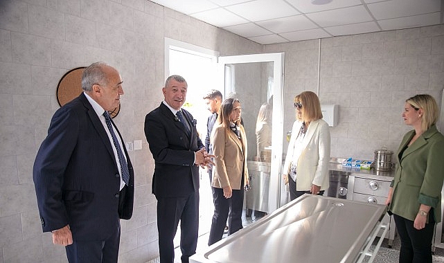G&uuml;zelbah&ccedil;e Belediyesi İzmir &Ouml;zel T&uuml;rk Koleji Can Dostları Yeni Yaşam Merkezi hizmete a&ccedil;ıldı