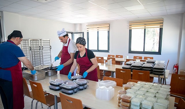 G&uuml;zelbah&ccedil;e Belediyesi, Taziye evlerine Yemek Hizmetine Başladı