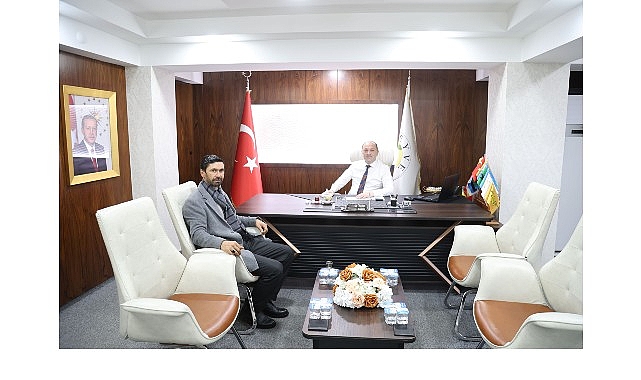 Halk G&uuml;n&uuml;nde Makam Dolu Taştı