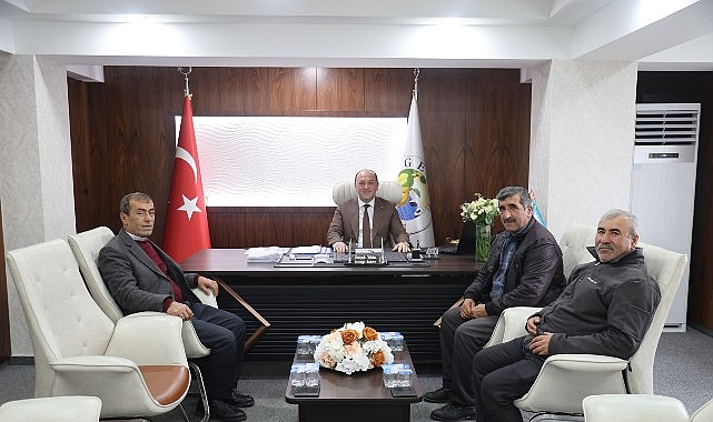Halk G&uuml;n&uuml;&rsquo;ne Yoğun İlgi: Başkan Yıldız Vatandaşlarla Tek Tek İlgilendi