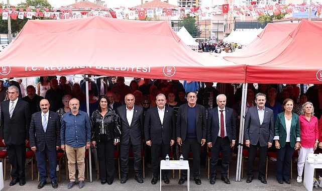 Hamsi Festivali, renkli g&ouml;r&uuml;nt&uuml;lerle başladı