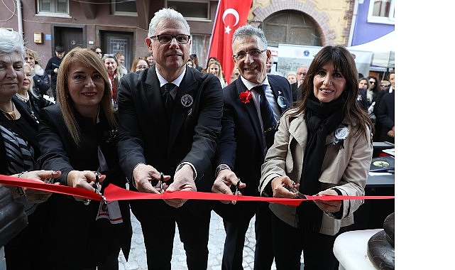 &ldquo;Harem&rsquo;den Cumhuriyet&rsquo;e&rdquo; Sergisi A&ccedil;ıldı