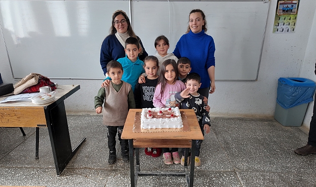 Haymana&rsquo;da Başkan Ko&ccedil;, Verdiği Pasta S&ouml;z&uuml;n&uuml; K&ouml;y Okullarında da Yerine Getirdi