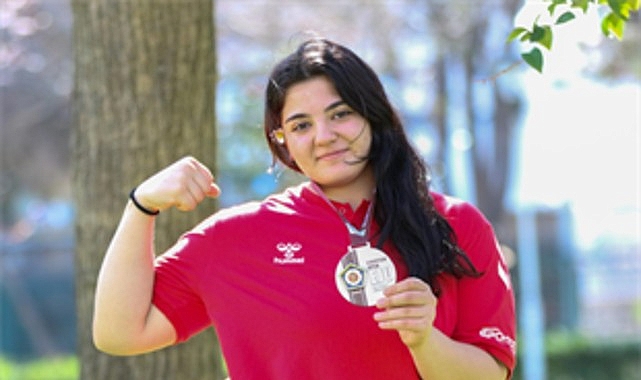 Hen&uuml;z 17 yaşında ama başarılarıyla zirvede Sema'nın hedefi olimpiyat madalyası