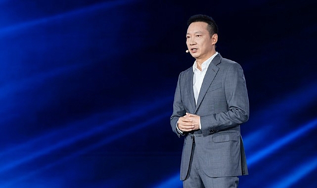 HONOR, &Ccedil;in&rsquo;de D&uuml;nyanın İlk Kendini Geliştiren Yapay Zek&acirc; Ajanı İşletim Sistemi MagicOS 10&rsquo;u Tanıttı