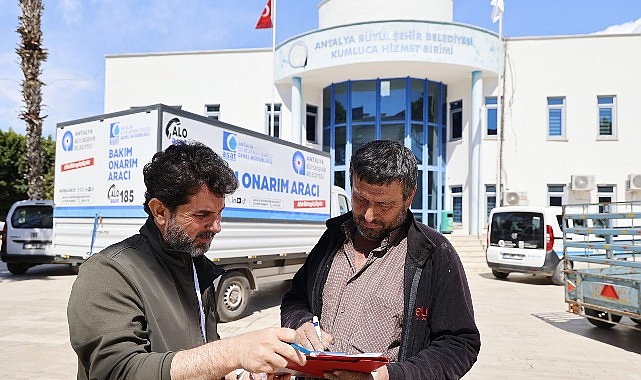 Hortum ve yağıştan zarar g&ouml;ren Kumlucalı &ccedil;ift&ccedil;ilere sera naylonu desteği