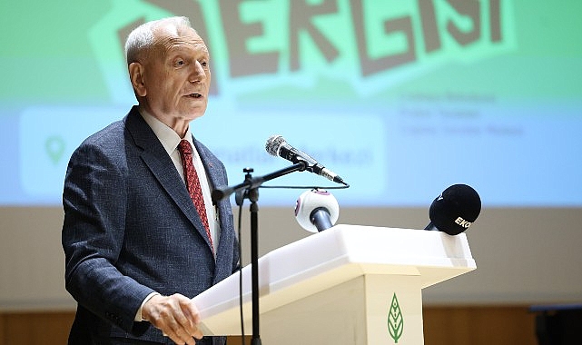 H&uuml;seyin Can G&uuml;ner ve Mehmet Haberal Yeni Mezunların Sergisine Katıldı