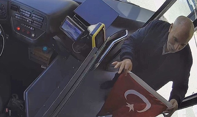 İETT Kaptanından &Ouml;rnek Davranış