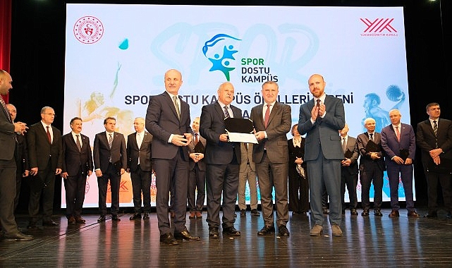 İK&Ccedil;&Uuml;&rsquo;ye &ldquo;Spor Dostu Kamp&uuml;s&rdquo; &Ouml;d&uuml;l&uuml;