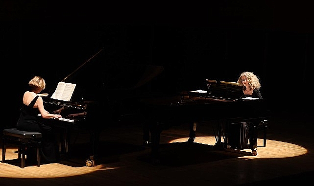 İki piyano, iki k&uuml;lt&uuml;r: AASSM&rsquo;de duygusal konser