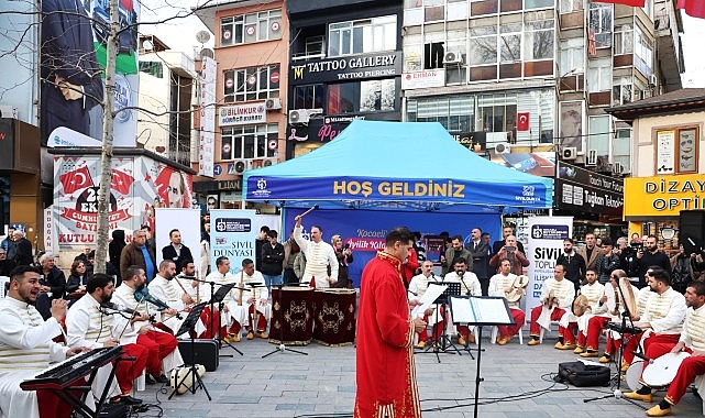 İlahi ezgiler Cumhuriyet Bulvarı&rsquo;nda yankılandı