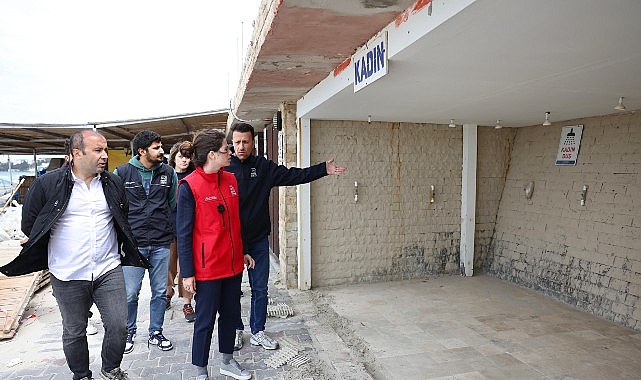 Ilıca Plajı&rsquo;nda yaz hazırlıkları s&uuml;r&uuml;yor