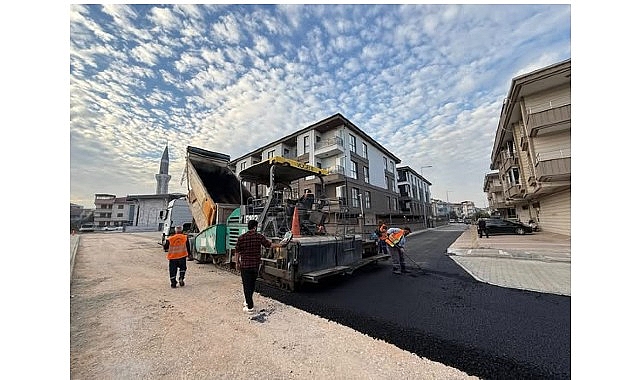 İneg&ouml;l Belediyesi&rsquo;nden 3 B&ouml;lgede Asfalt Hamlesi