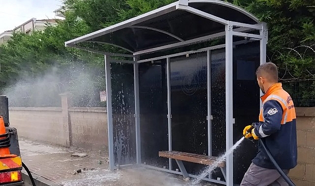 İneg&ouml;l Belediyesi&rsquo;nden &Ccedil;evre Haftasına Yakışan Bayram Mesaisi