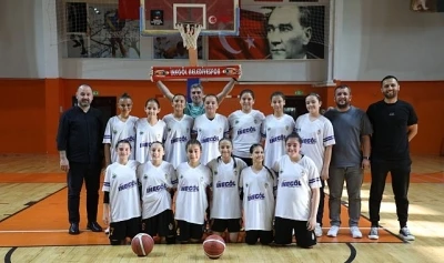 İneg&ouml;l Belediyespor U12 Kız Basketbol Takımı Bursa &Uuml;&ccedil;&uuml;nc&uuml;s&uuml; Oldu