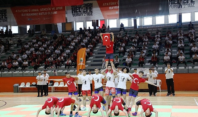 İneg&ouml;l&rsquo;de 19 Mayıs Coşkuyla Kutlandı