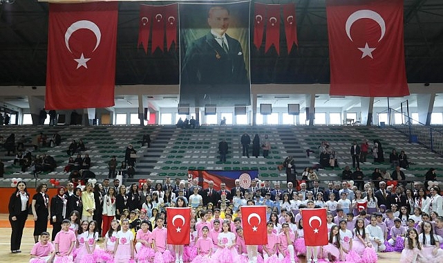 İneg&ouml;l&rsquo;de 23 Nisan Ulusal Egemenlik Ve &Ccedil;ocuk Bayramı Coşkuyla Kutlandı
