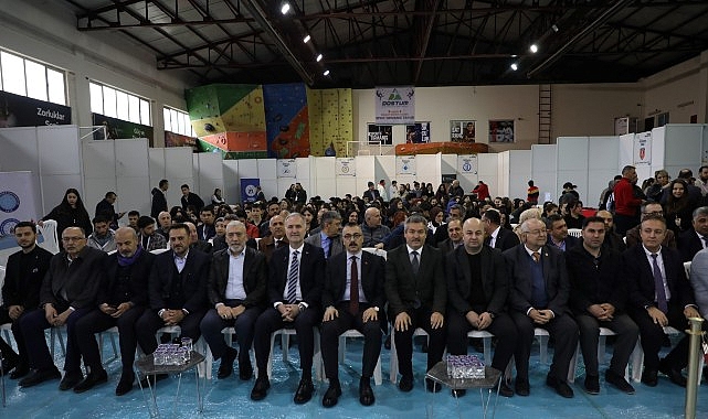 İneg&ouml;l&rsquo;de 7. &Uuml;niversite ve Meslek Tanıtım G&uuml;nleri Başladı