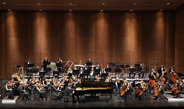 İstanbul Devlet Senfoni Orkestrası DenizBank Konserleri 2025-2026 sanat sezonunu a&ccedil;tı