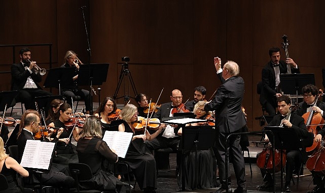 İstanbul Devlet Senfoni Orkestrası  DenizBank Konserleri kapsamında  Rus besteci ve virt&uuml;&ouml;z  Shostakovich anıldı