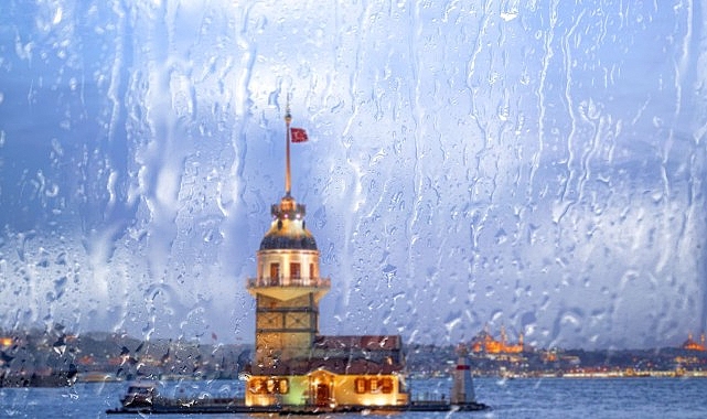 İstanbul&rsquo;da kuvvetli poyraz ve sağanak alarmı