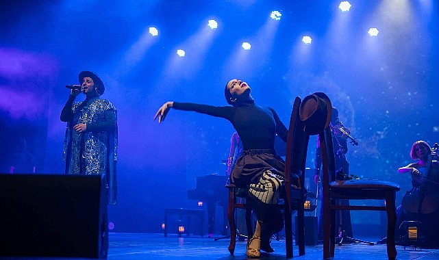 İstanbul&rsquo;da Spirit&uuml;el Bir Yolculuk: 'Ocean in the Desert Show' Sahnede