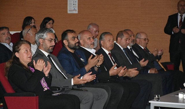 İstanbul&rsquo;un Fethi&rsquo;nin 572. Yıl D&ouml;n&uuml;m&uuml; Kutlandı