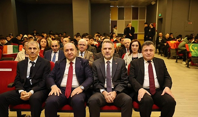 İstiklal Marşı&rsquo;nın kabul&uuml; Bayrampaşa&rsquo;da t&ouml;renle kutlandı