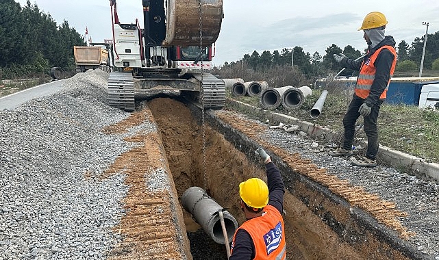 İSU, &Ccedil;ayırova Şekerpınar&rsquo;da Yeni Altyapı Hatları Yapıyor