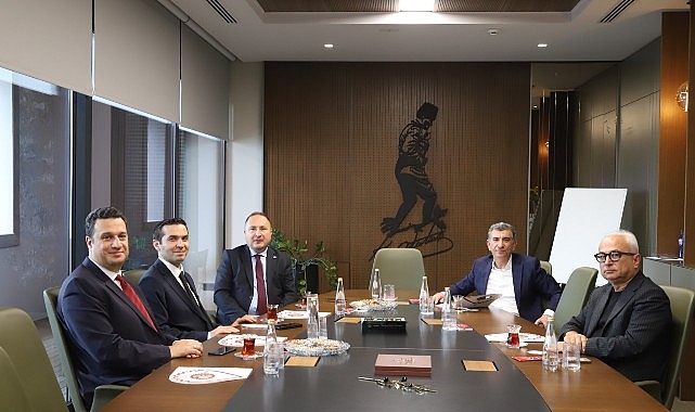 İzmir Bakır&ccedil;ay &Uuml;niversitesi ile ALOSBİ Arasında İş Birliği G&ouml;r&uuml;şmesi
